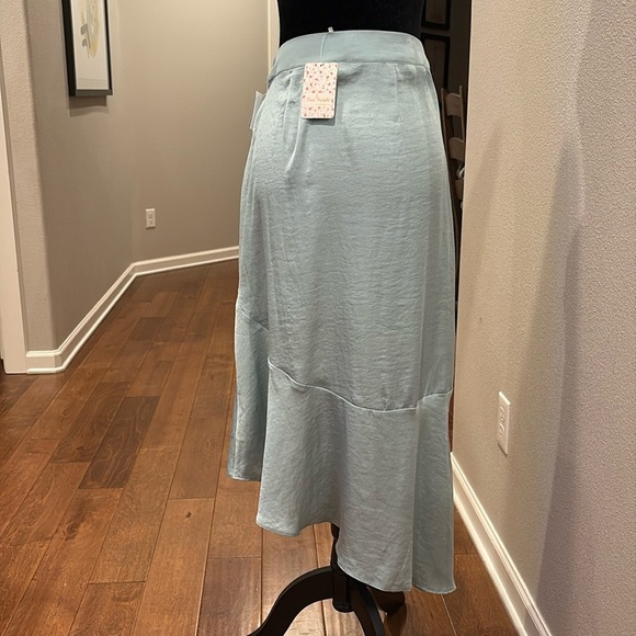 FREE PEOPLE Women’s Skirt, NWT. Color is Seafoam green. - Picture 3 of 5